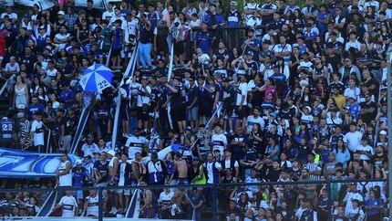 Gimnasia inició gestiones ante Aprevide para que los socios puedan ir al Bosque el domingo