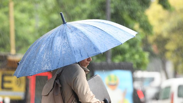 llovio con intensidad en la plata y hay alerta amarillo por fuertes tormentas