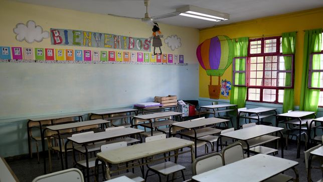 algunas escuelas de la plata y la region amanecieron sin clases por la movilizacion de un gremio docente