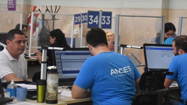 suben el tope de ingresos para cobrar asignaciones y suman 900 mil beneficiarios