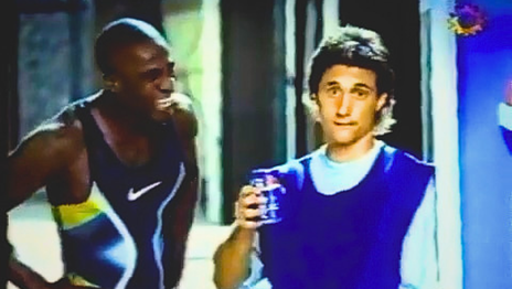 El video retro de Gimnasia, Guillermo y el guiño de Pepsi que los hinchas del Lobo hicieron viral