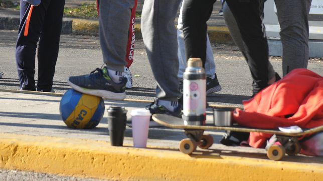 realizaron un nuevo frazadazo en una escuela de la plata y continuan los reclamos contra el consejo escolar