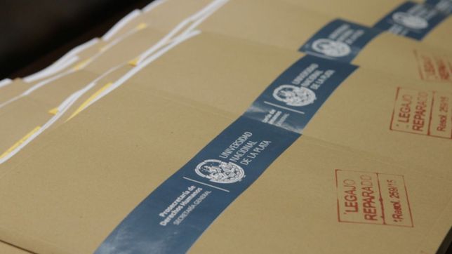 la unlp celebra el mes de la memoria con charlas, libros y entrega de legajos reparados