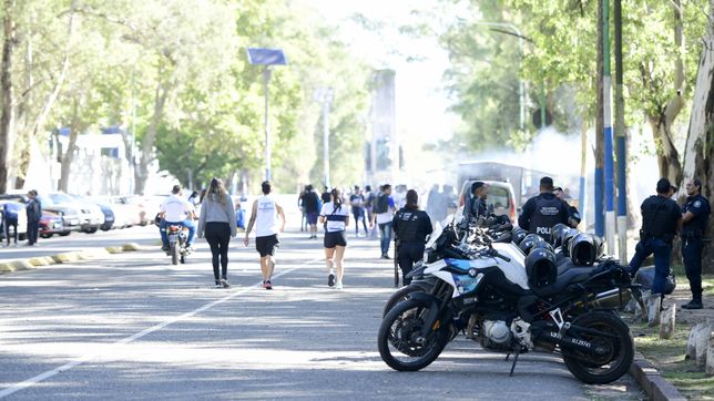 el tremendo operativo policial del clasico platense con un bosque blindado
