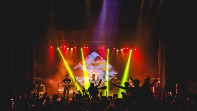 el martes llega con ritmo de viernes: musica, shows y los estrenos de cine en agenda