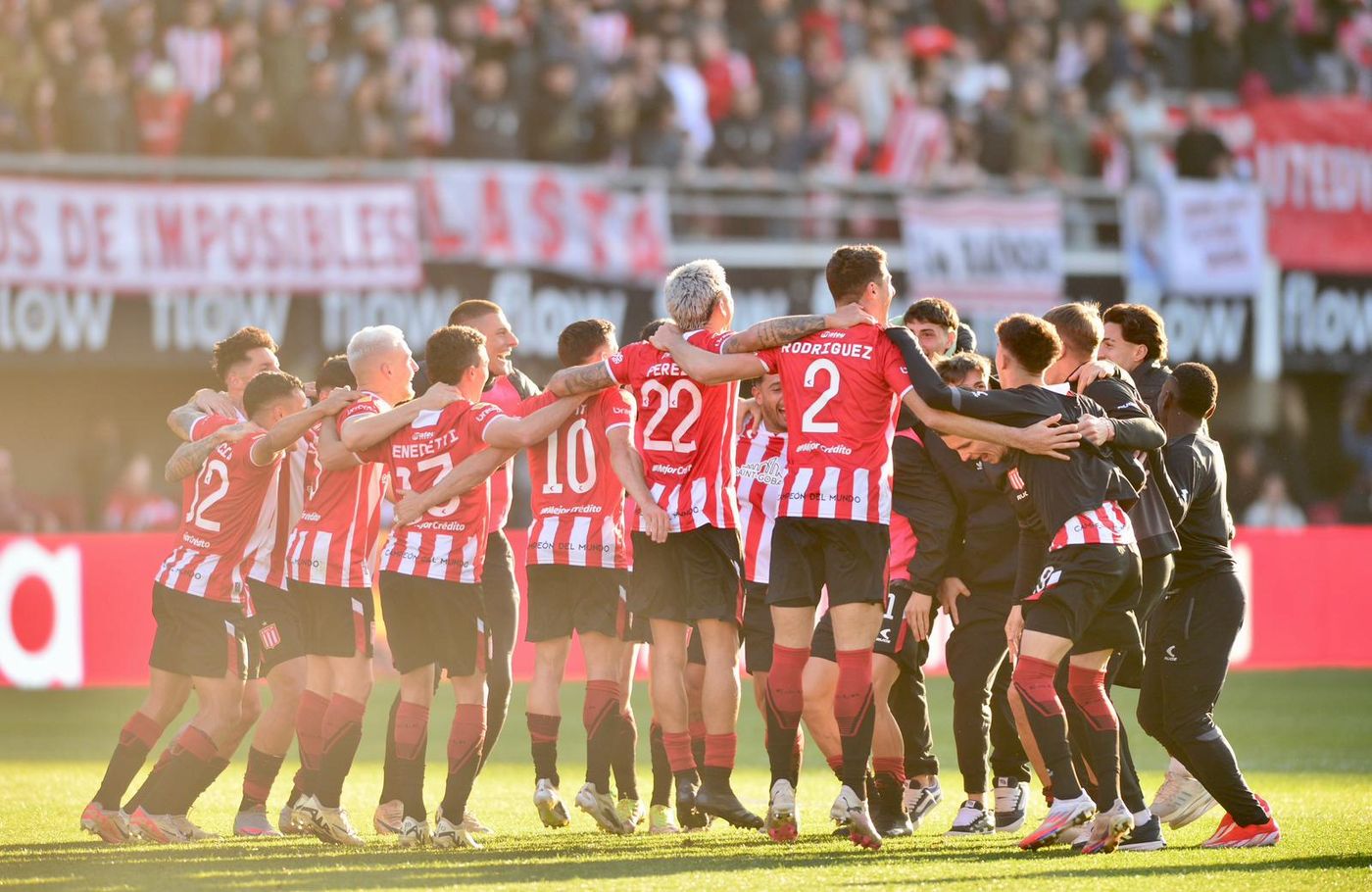 Estudiantes Gimnasia Clásico platense festejos (3).jpeg
