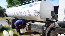 por la ola de calor, absa y el municipio repartieron mas de 40 mil litros de agua en la plata por la ola de calor, absa y el municipio repartieron mas de 40 mil litros de agua en la plata