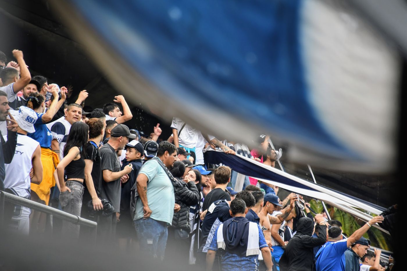 Cancha de Newells hinchada de Gimnasia (19).JPG