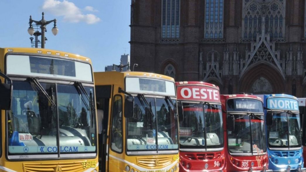 Por la inseguridad, volvieron las requisas a los colectivos de La Plata