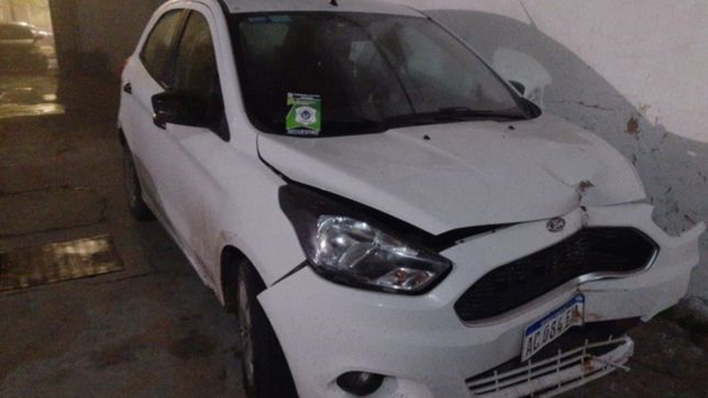 quisieron robar en un comercio de la plata, los persiguieron y chocaron contra una casa