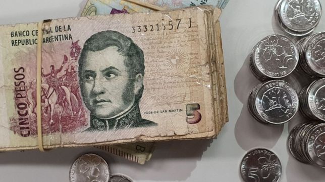 los billetes de $5 se despiden: ¿hasta cuando deben aceptarlos los comerciantes?