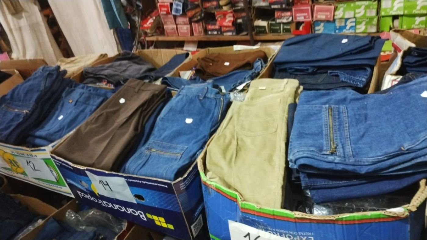 Feria de Alpargatas en Los Hornos