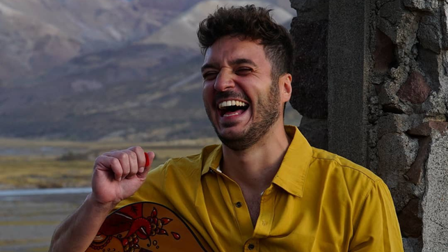 musico y profesor de yoga: ¿quien era el joven que se tiro desde la terraza de un hotel?