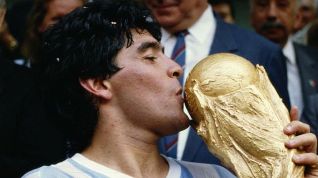 murio diego maradona