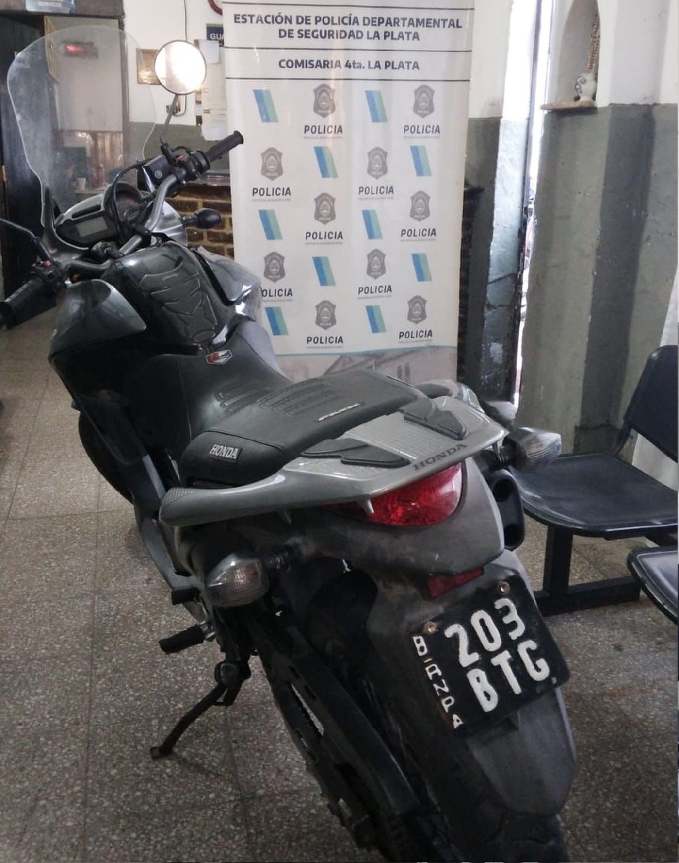 La moto que fue robada en el edificio de La Plata
