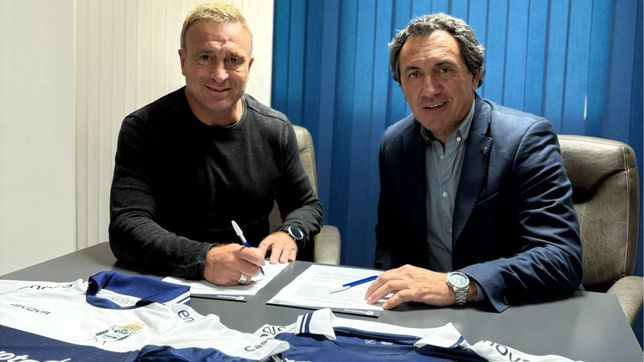 gimnasia oficializo el acuerdo con jorge reina y renovo con un sponsor clave