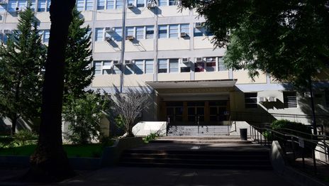 Sin el quórum necesario, volvió a fracasar la elección de decano en Medicina Sin el quórum necesario, volvió a fracasar la elección de decano en Medicina