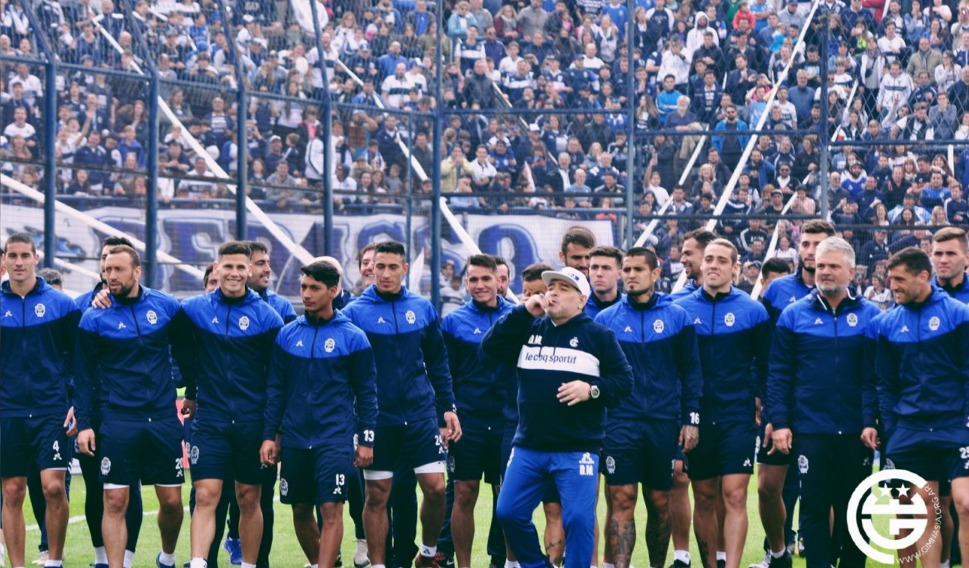 Gimnasia presentación Maradona