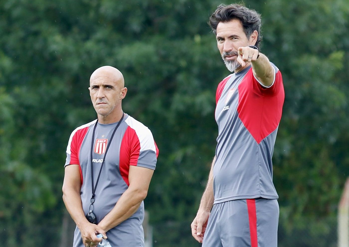 Eduardo Domínguez entrenamiento Estudiantes.jpg
