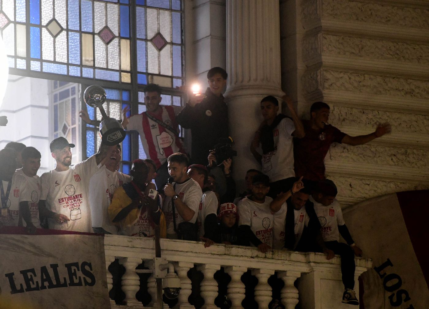Estudiantes Campeón Copa de la Liga 2024 festejos Plaza Moreno (25).JPG
