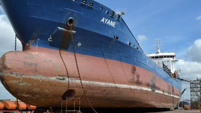 doble crimen y conmocion en un buque anclado en las costas de punta lara