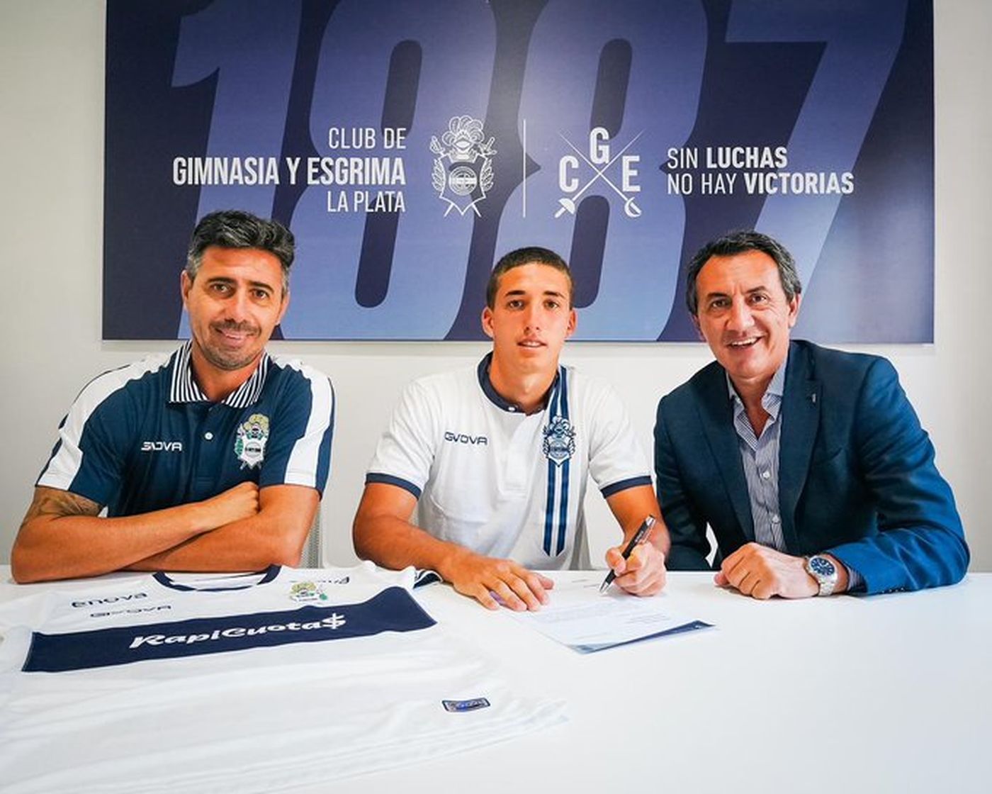 GjMslwSXYAskkeT (1).jpg