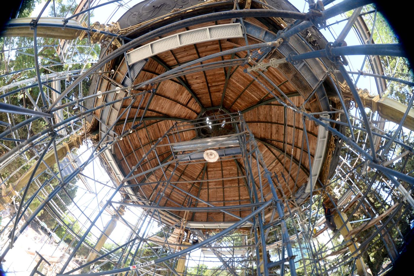 Los trabajos también incluyen la restauración de la emblemática glorieta.