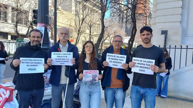 el candidato de la izquierda eric simonetti presento sus propuestas en el centro de la plata
