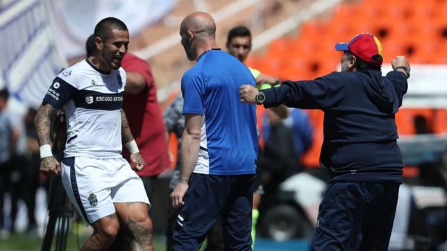 ¿quien te conoce declan rice? el dia de los dos golazos de ayala en gimnasia con maradona en el banco