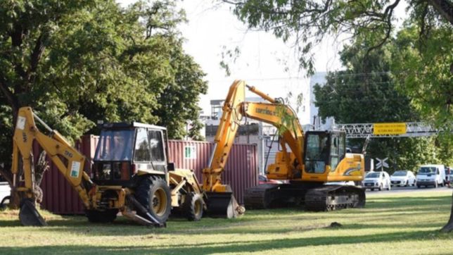 a un paso de arrancar, instalaron el obrador para construir el paso bajo nivel en 1 y 32