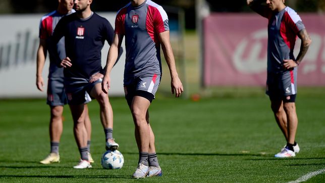 estudiantes confirmo dos nuevas lesiones y eduardo dominguez sumo mas problemas