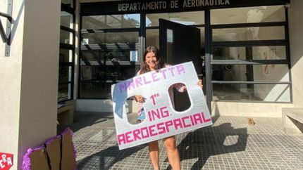 Es de La Plata, se recibió en la UNLP y es la primera ingeniera aeroespacial del país