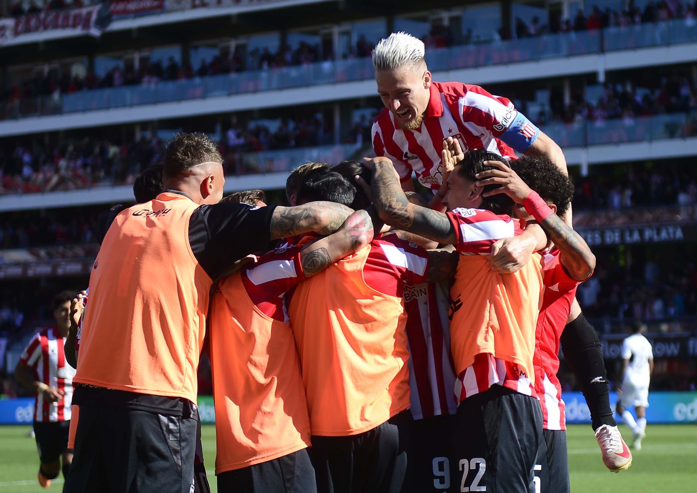 Estudiantes Gimnasia festejo gol