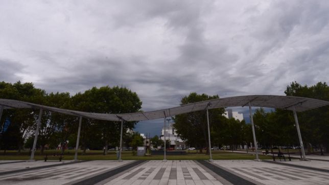 la plata arranco 2022 con lluvia, humedad y clima pesado pero a la tarde mejora