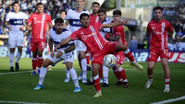 un jugador de gimnasia recibio la respuesta mas esperada en plenas vacaciones