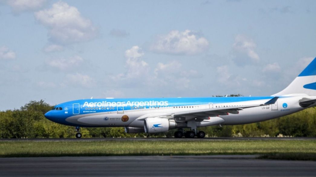 Partió rumbo a China un nuevo vuelo en busca de más vacunas Sinopharm