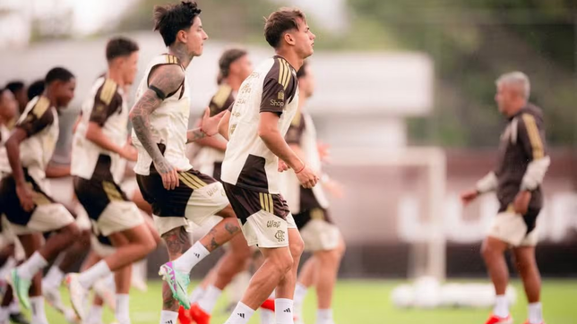 flamengo saco ventaja durante la fecha fifa y busca aprovecharla frente a estudiantes
