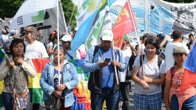 caos de transito en la ciudad por una movilizacion de cooperativistas