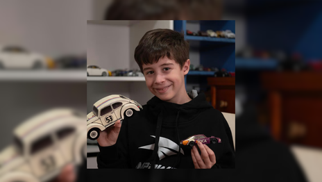 El nene genio de la mecánica que vive en La Plata y prepara su propio auto de carreras El nene genio de la mecánica que vive en La Plata y prepara su propio auto de carreras