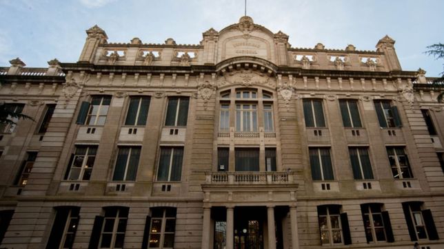 La inscripción para el ciclo lectivo 2024 en los colegios de la UNLP será entre el 9 y el 27 de octubre.