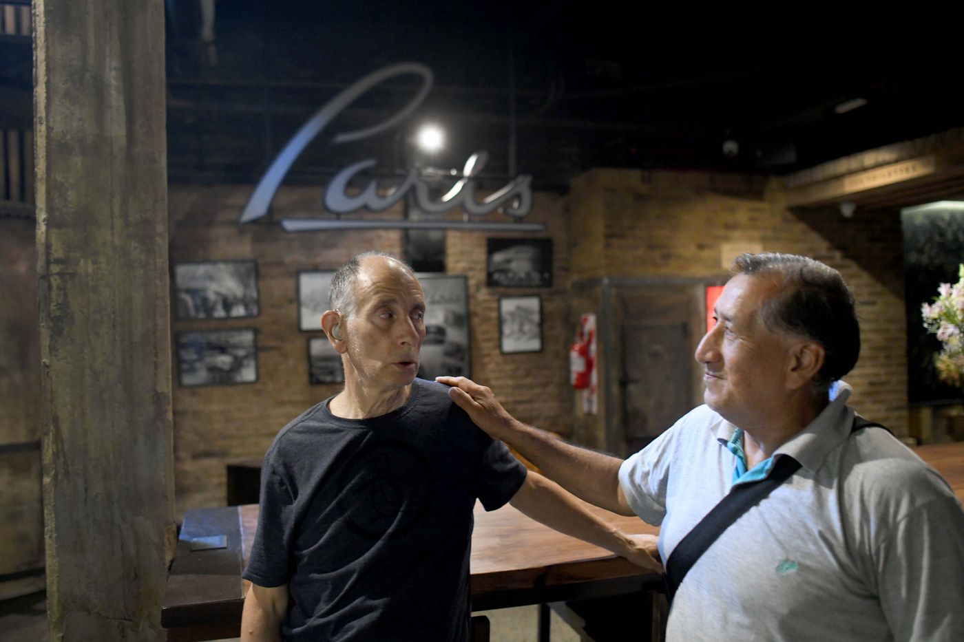 Trabajadores confiteria Paris 1 (6).JPG