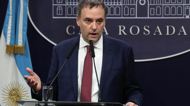 la dura frase de manuel adorni para excluir a victoria villarruel del gobierno nacional