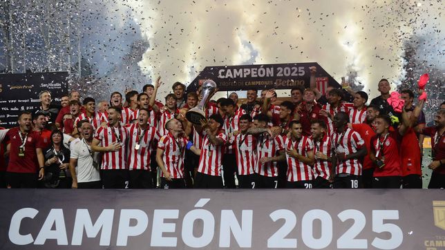 estudiantes gano el trofeo de campeones y volvio a llenarse de gloria