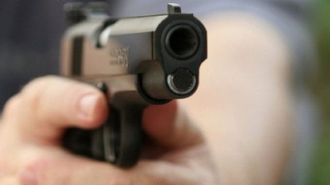 baleo a dos vecinos en una discusion y cayo tras estar nueve meses profugo