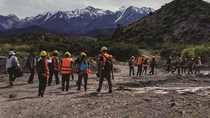 Investigadores de la UNLP que trabajaban en Mendoza fueron agredidos por militantes libertarios