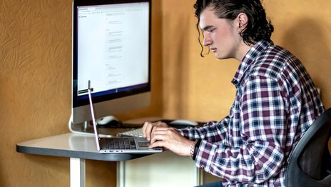 Errores comunes al armar una computadora y cómo evitarlos Errores comunes al armar una computadora y cómo evitarlos
