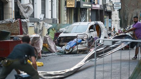La serie de Netflix que se graba en La Plata volvió a revolucionar el centro con una intensa jornada de rodaje La serie de Netflix que se graba en La Plata volvió a revolucionar el centro con una intensa jornada de rodaje