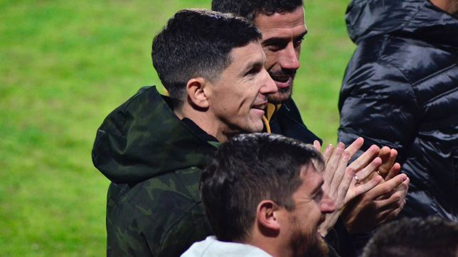 la foto que ilusiona al lobo: nacho fernandez, otra vez cerca de gimnasia
