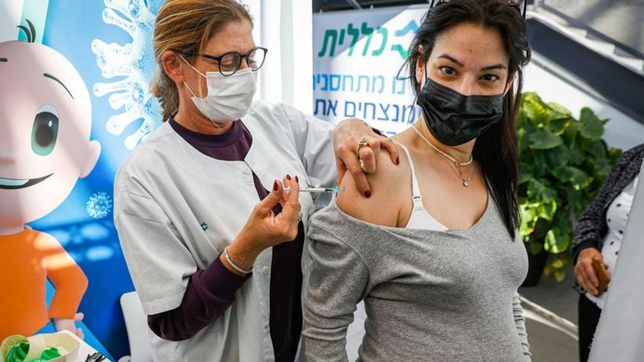 un bebe nacio con anticuerpos contra el coronavirus luego de que su madre fuera vacunada