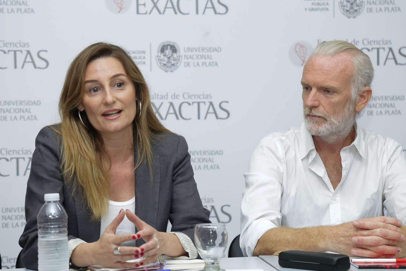 La vicepresidenta de la UNLP, Andrea Varela, subrayó la relevancia de mantener inversiones en equipamiento de avanzada